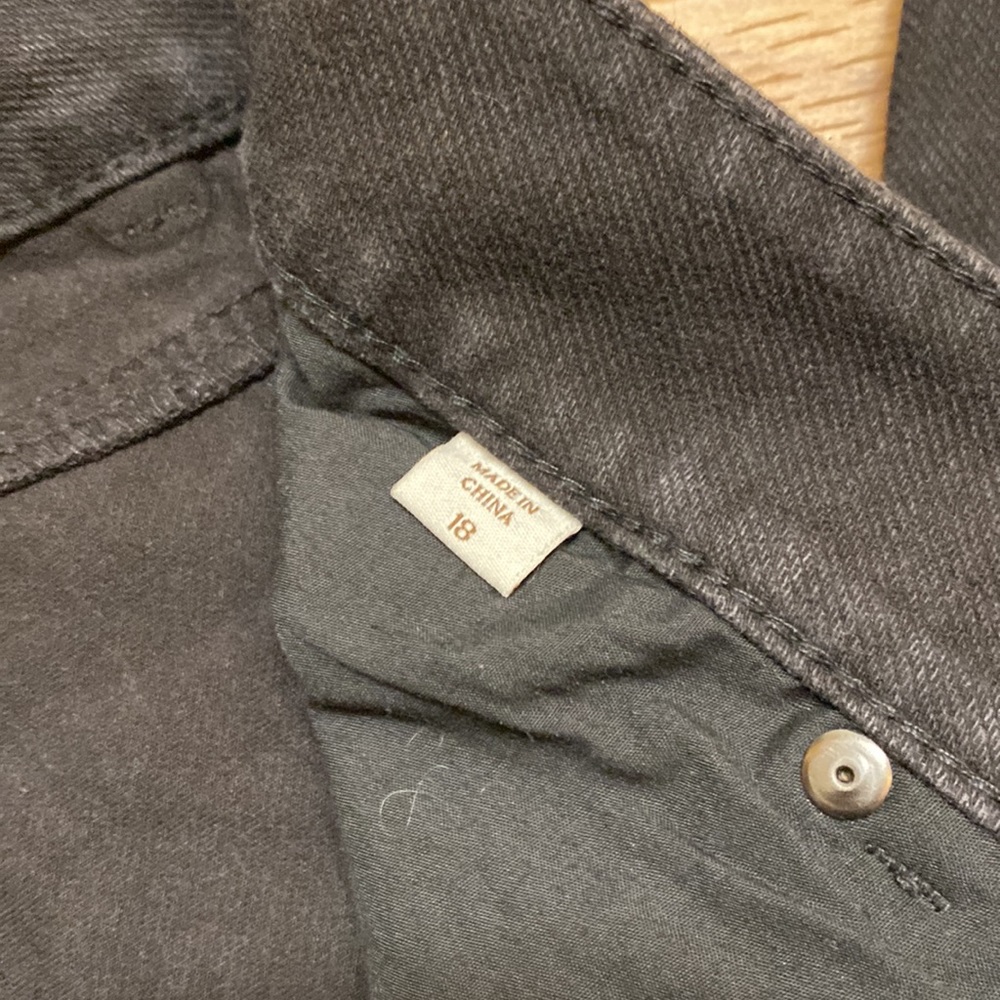 Lee and Coldwater Creek Jeans Bundle - Picture 9 of 11